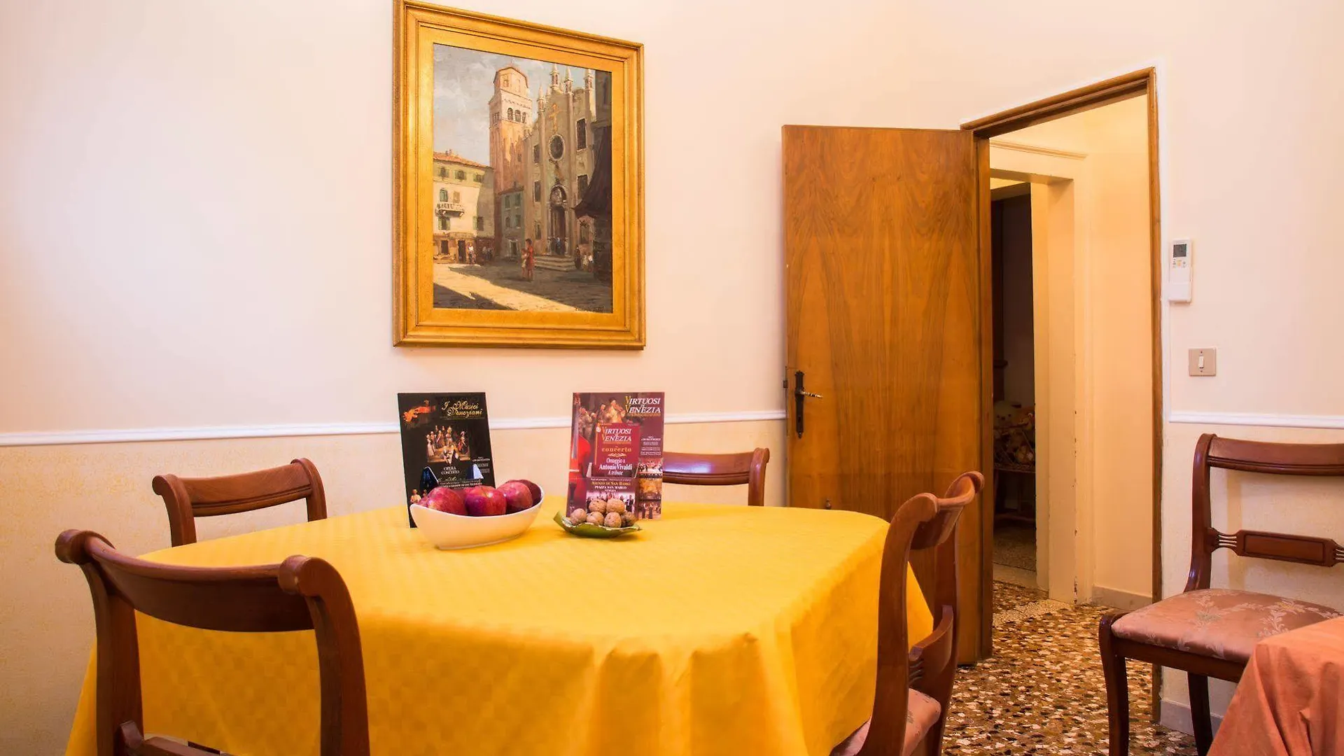 Appartamento Alla Fenice Venedig Lejlighed